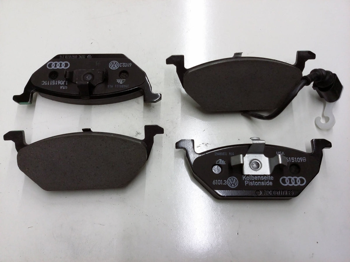 Front Brake Pads (1J0 698 151 F) Fits 1999-2005 VW Beetle and 2000-2005 VW Jetta