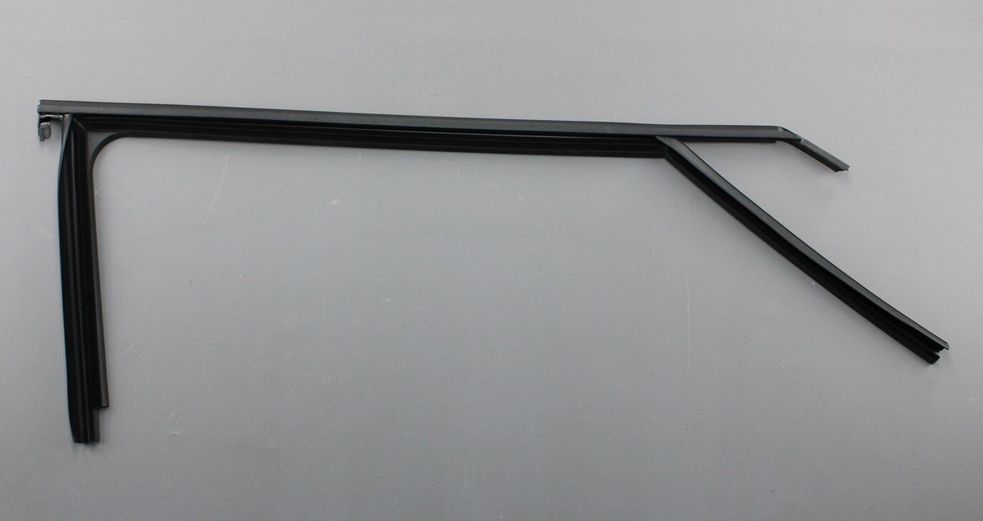 Channel (Damaged) for 2020-2024 Atlas Cross Sport (3CM 837 440 5AP)