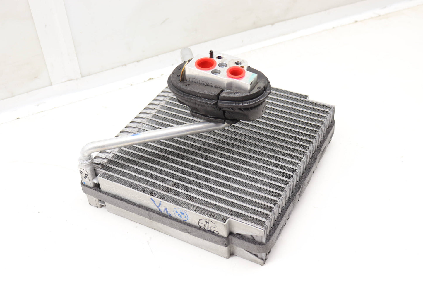 Evaporator core 561816103