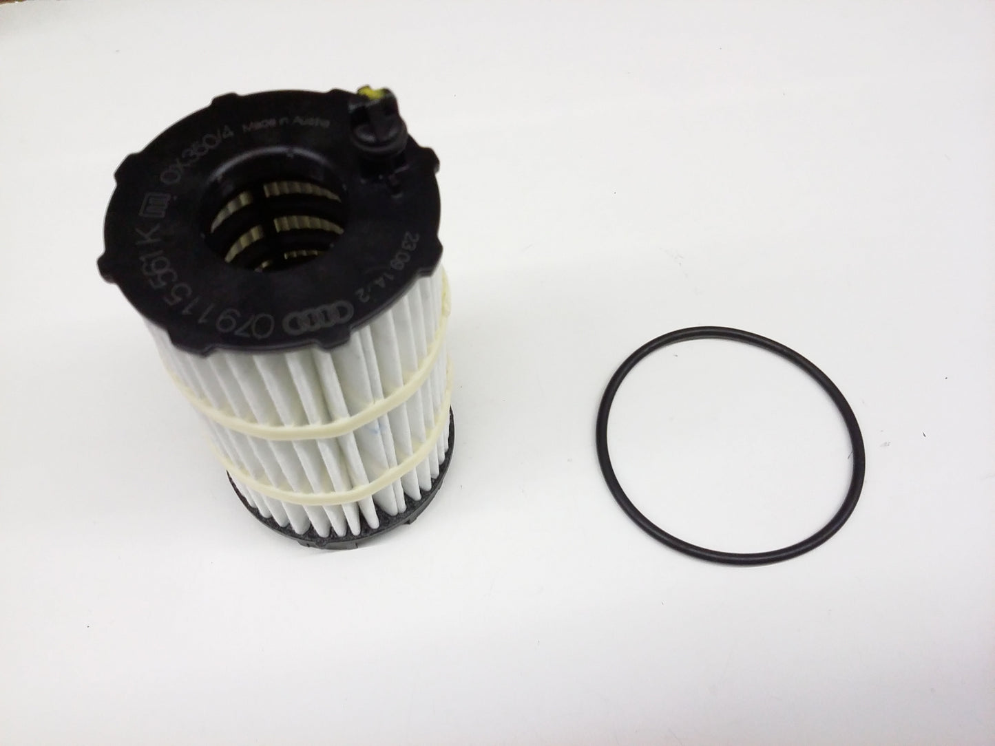 Engine Oil Filter Element. FILTERELEM. 079198405E